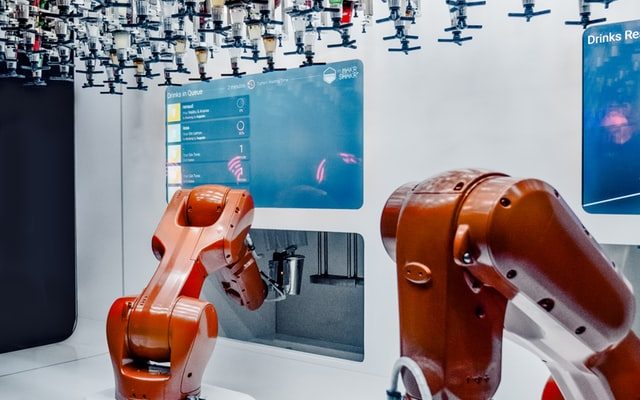 robots working in drinks bar